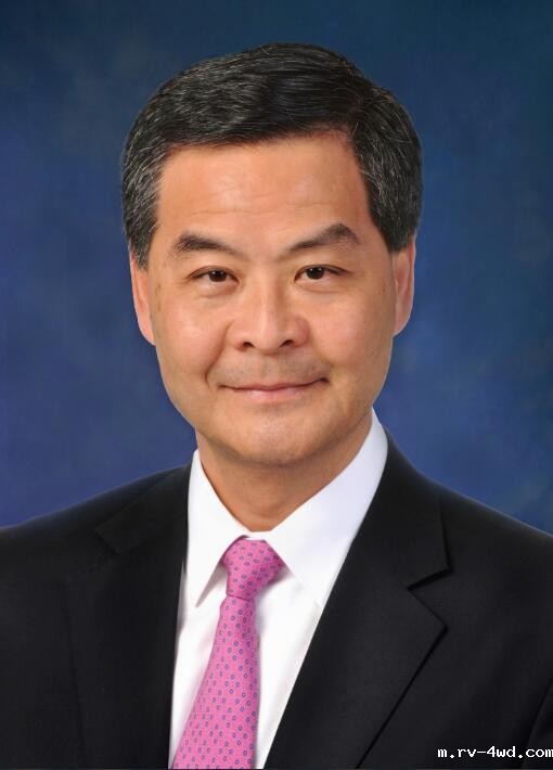 荣誉顾问-----梁振英